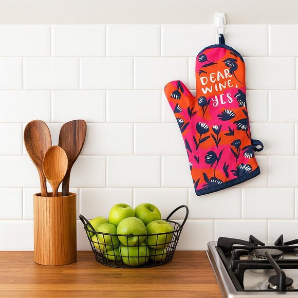 Funny Oven Mitt "Dear Wine, Yes" Floral Quilted Glove Kitchen Gift - Picture 2 of 6
